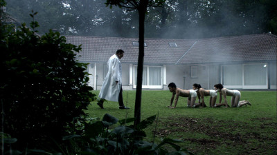 Con Rết Người - The Human Centipede (First Sequence)